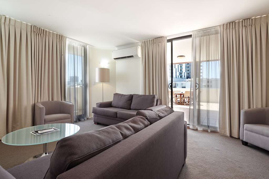 West End Central Apartments Brisbane Room photo